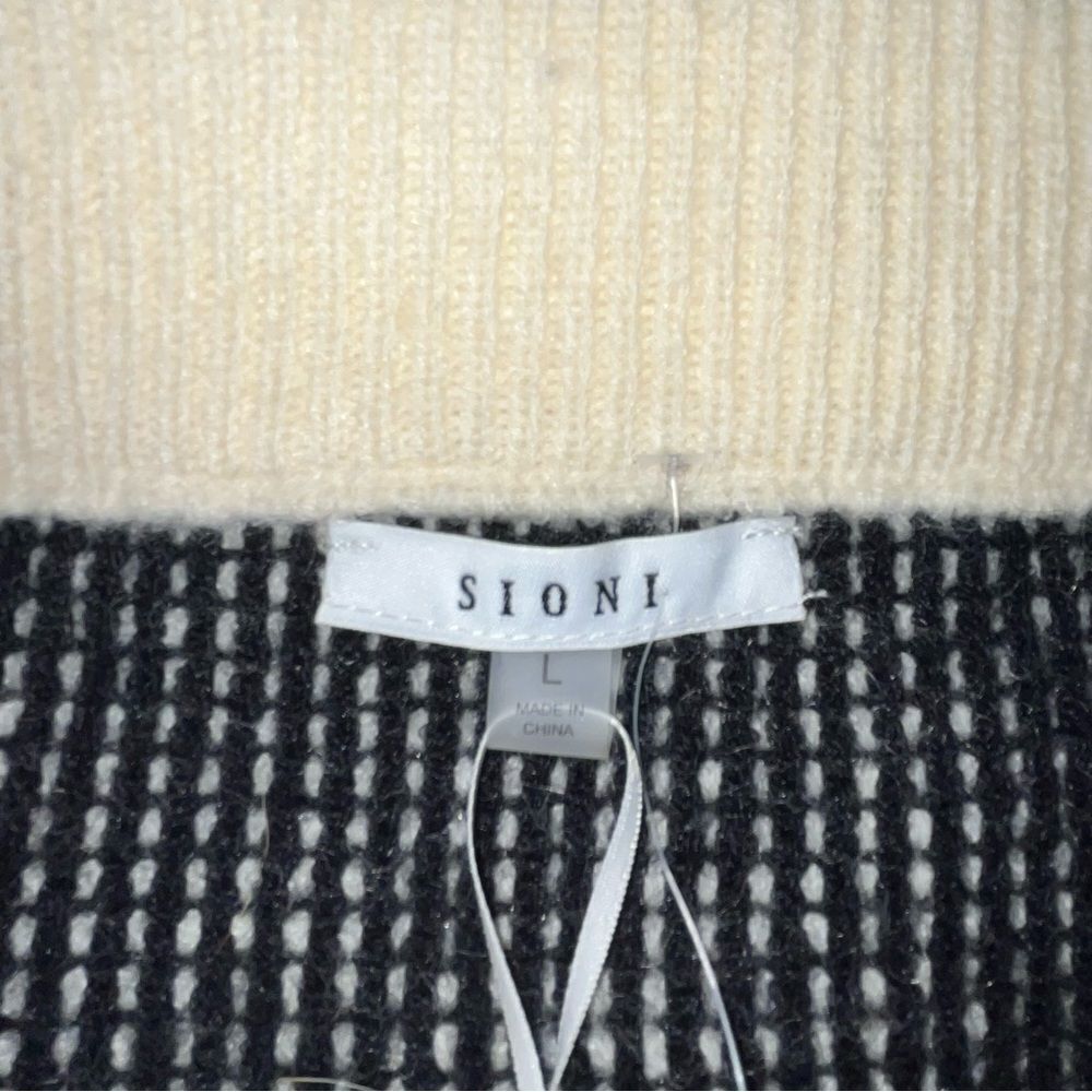Sioni / Two piece Cardigan and Skirt Set - Picture 7 of 11